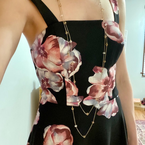 Pretty necklace 🖤 - Picture 3 of 3